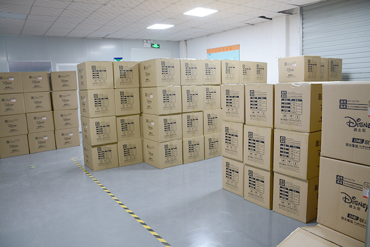 91免费片版下载硅胶仓库