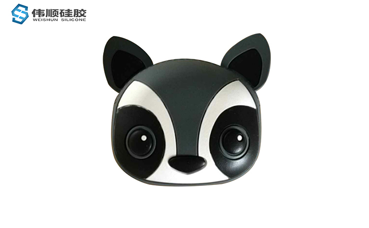 硅胶一般耐高温多少度呢？遇到高温时硅胶会发出难闻的气味吗？