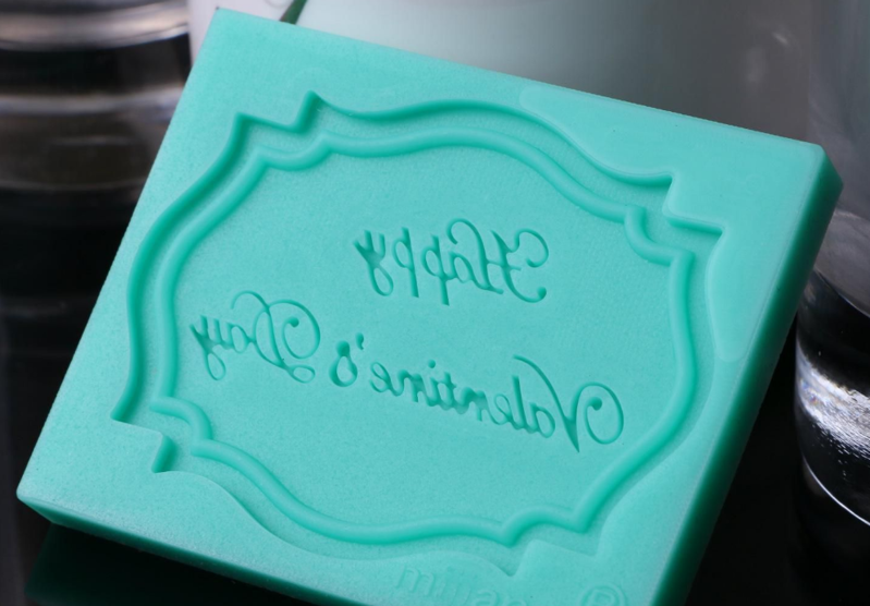 硅胶模具的使用技巧,什么是硅胶模具,硅胶模具和树脂模具的区别 硅胶模具的使用技巧,什么是硅胶模具,硅胶模具和树脂模具的区别