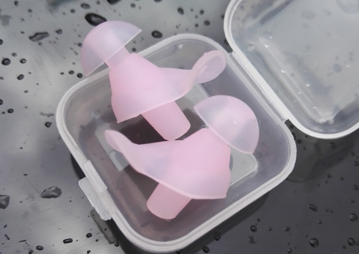 硅胶耳塞怎么戴 硅胶耳塞怎么戴