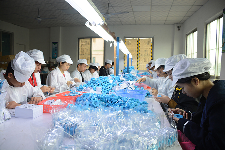 今天一整个货柜出货了，日本订单按时按质交货